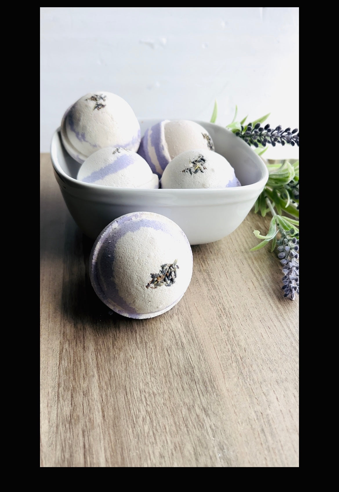 Lovely Lavender Bath Bomb