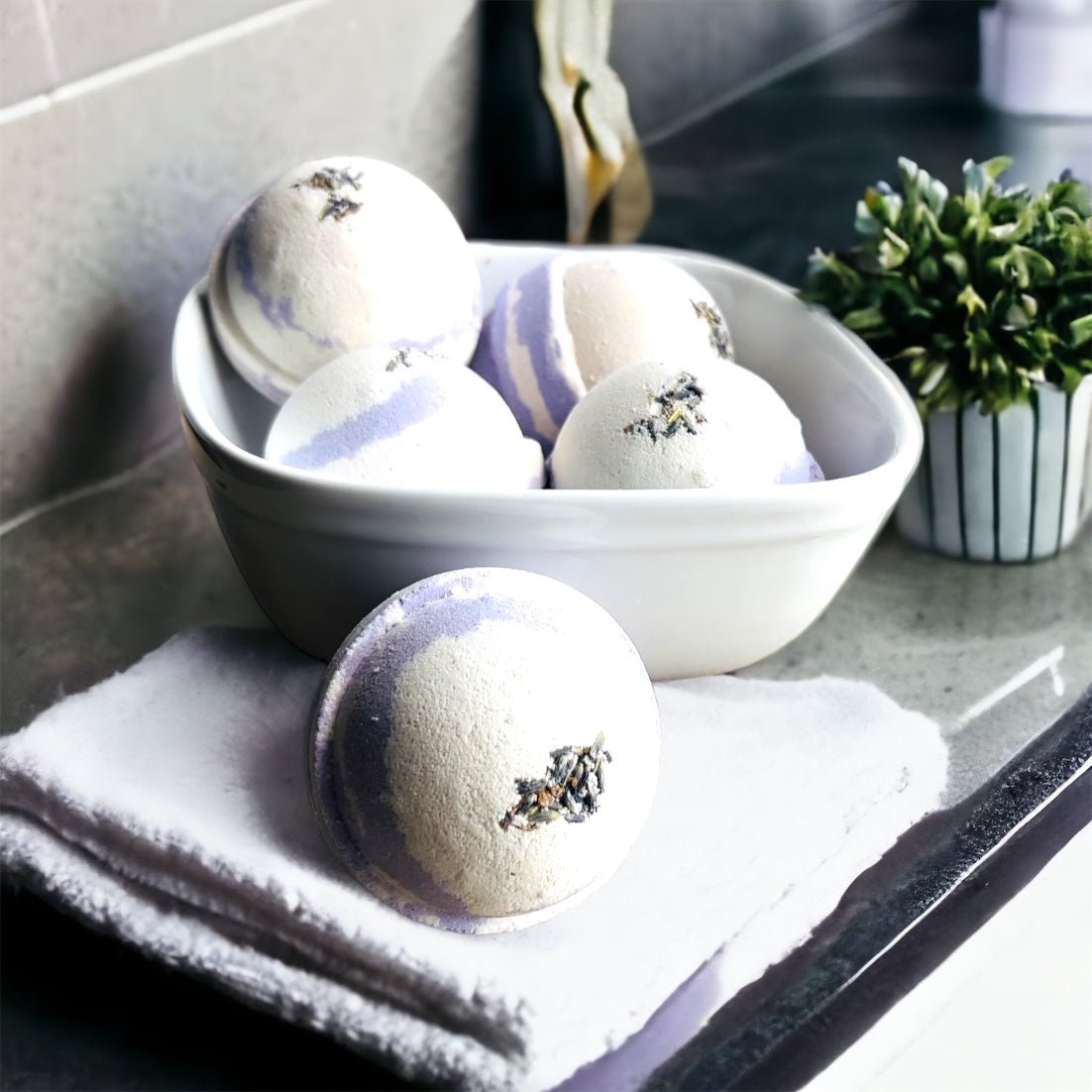 Lovely Lavender Bath Bomb